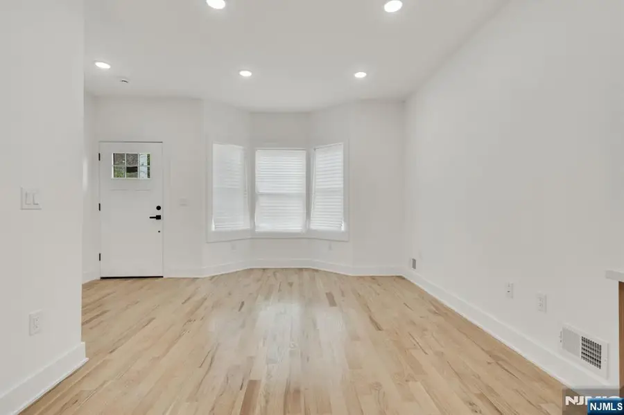 196 Taylor Street, Orange, NJ 07050 - #2