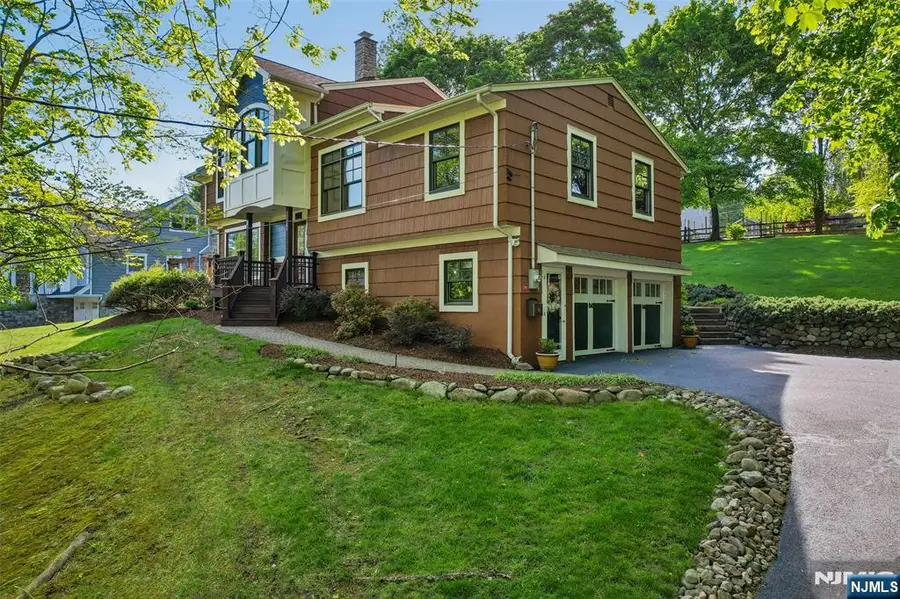 95 Knollton Road, Allendale, NJ 07401 - #2