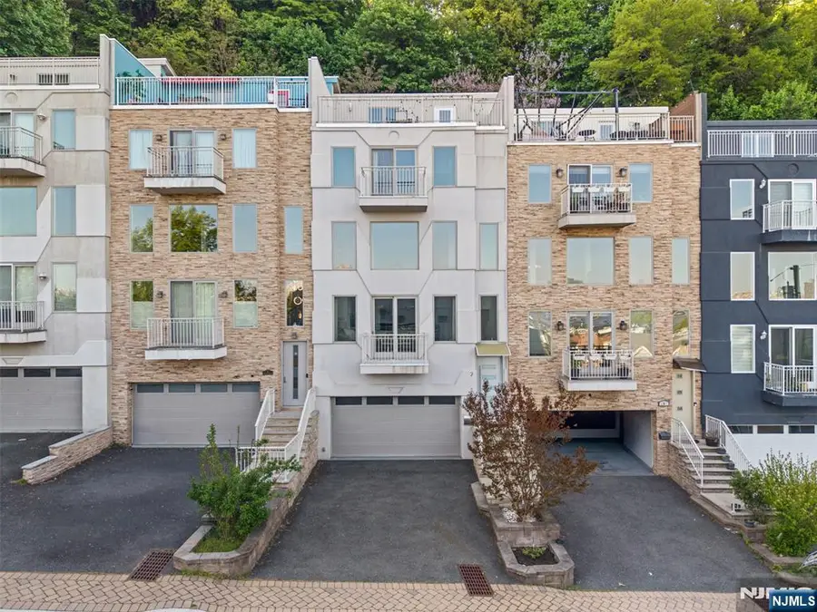7 Oakdene Terrace 7, Edgewater, NJ 07020 - #2