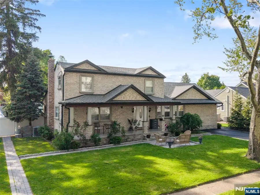 707 Chadwick Drive, Paramus, NJ 07652 - #2