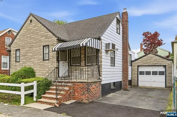 116 Hamilton Avenue, Fairview, NJ 07022