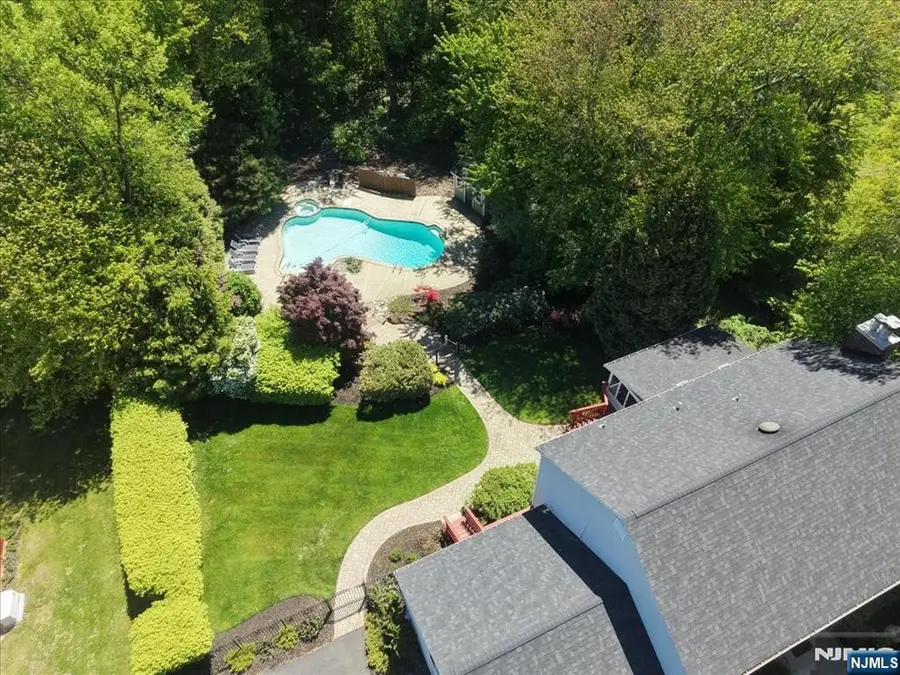 74 Van Blarcom Lane, Wyckoff, NJ 07481 - #3
