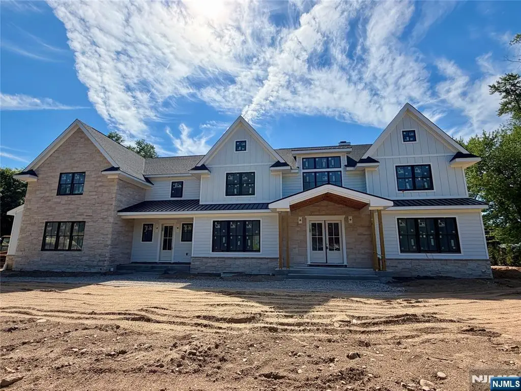 776 Commanche Lane, Franklin Lakes, NJ 07417 - #1