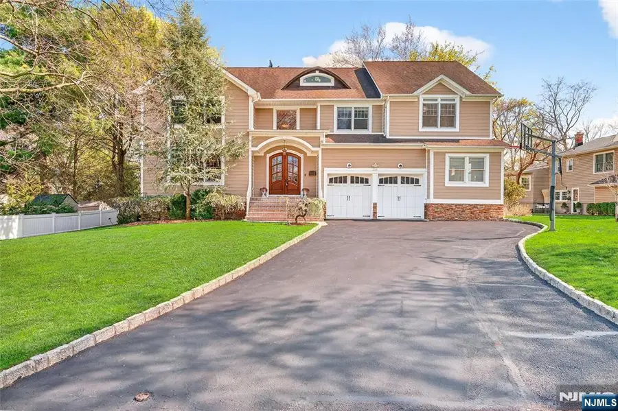 125 E Gramercy Place, Glen Rock, NJ 07452 - #3