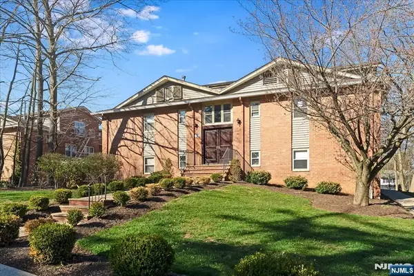 361 Claremont Avenue 11, Montclair, NJ 07042