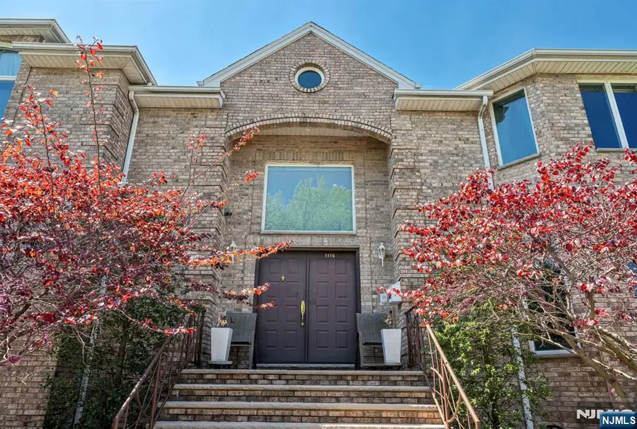 1115 Arcadian Way, Fort Lee, NJ 07024 - #3