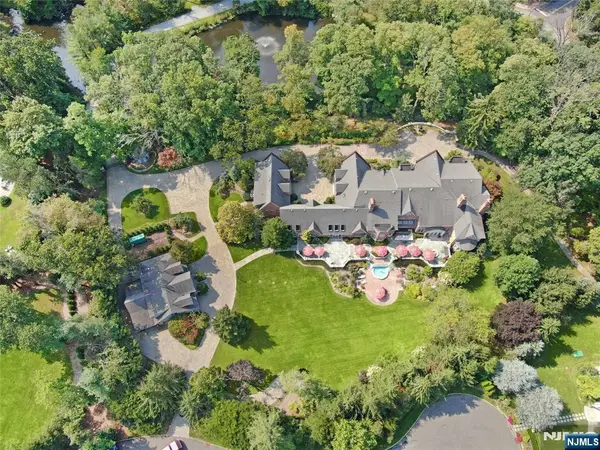 1055 High Mountain Road, Franklin Lakes, NJ 07417