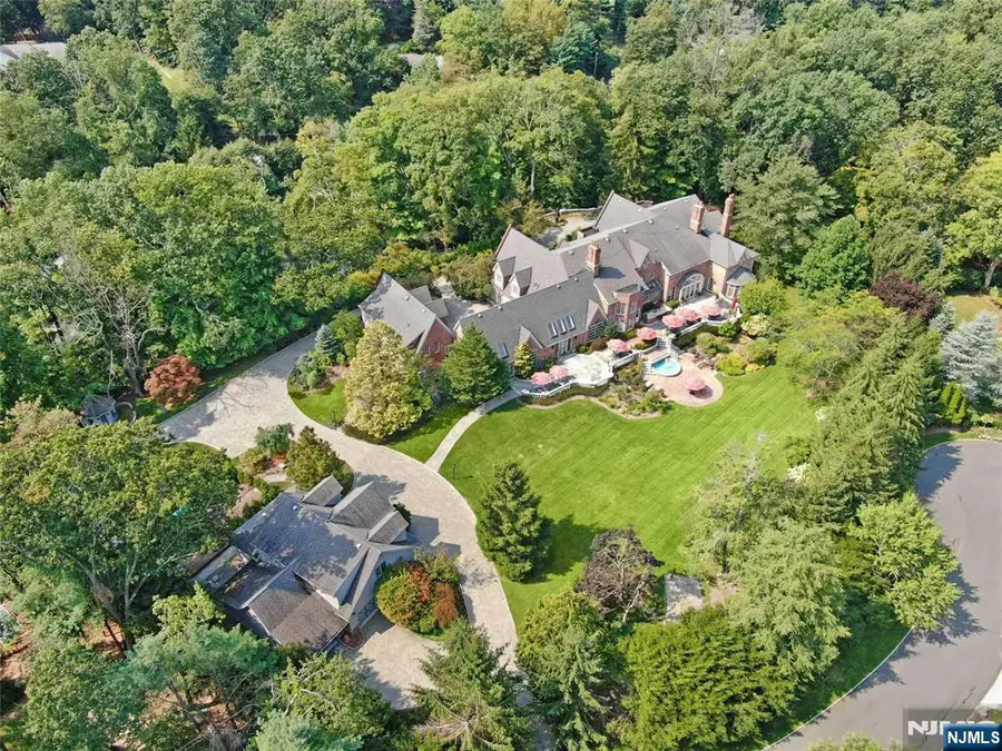 1055 High Mountain Road, Franklin Lakes, NJ 07417 - #2