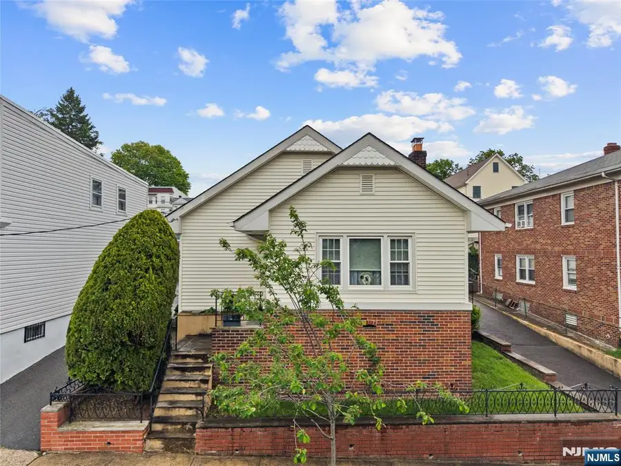 94 Maple, Kearny, NJ 07032 - #2