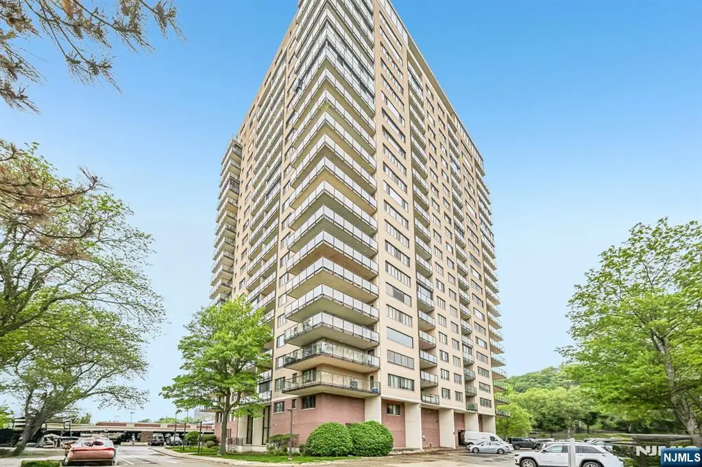 1203 River Road 9G, Edgewater, NJ 07020 - #1
