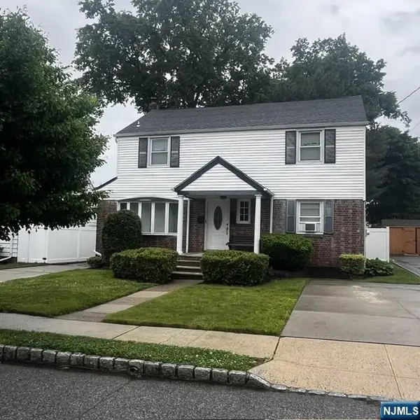 62 Reid Avenue, Bergenfield, NJ 07621
