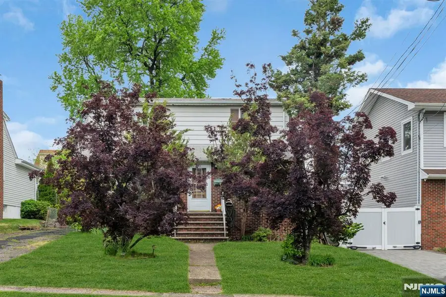 123 Summit Avenue, Elmwood Park, NJ 07407 - #2