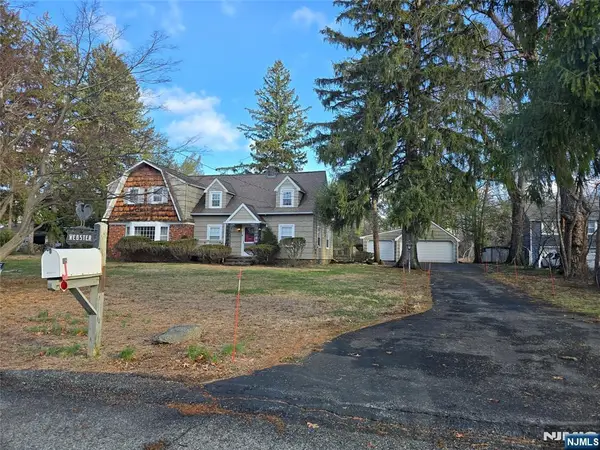 37 Nilsen Avenue, Mahwah, NJ 07430