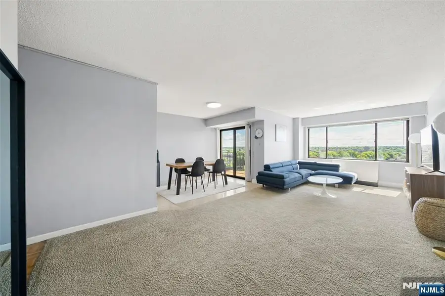 150 Overlook Avenue 8D, Hackensack, NJ 07601 - #3