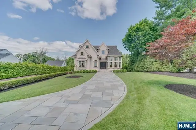 63 Grandview Avenue, North Caldwell, NJ 07006 - #3