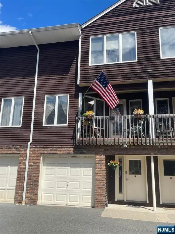 8 Leary Avenue G, Bloomingdale, NJ 07403 - #1