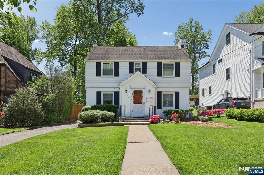 290 Winthrop Road, Teaneck, NJ 07666 - #1