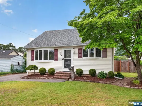 246 Hickory Street, Twp of Washington, NJ 07676
