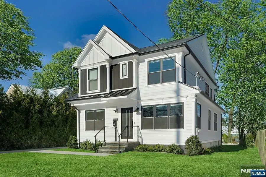 676 Ridgewood Road, Oradell, NJ 07649 - #3