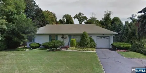 70 Hardwick Lane, Wayne, NJ 07470