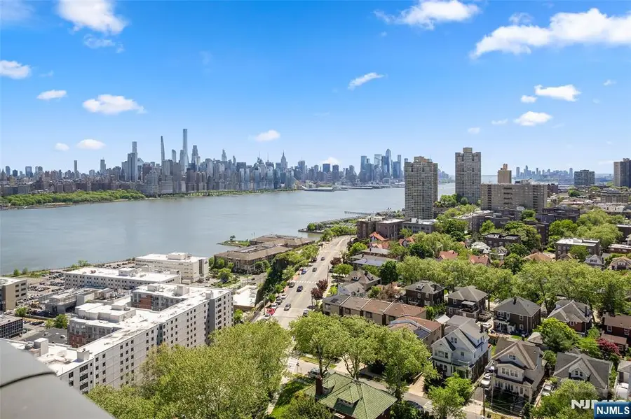 7855 Boulevard East 19L, North Bergen, NJ 07047 - #2