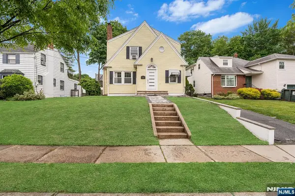 874 Elm Avenue, River Edge, NJ 07661