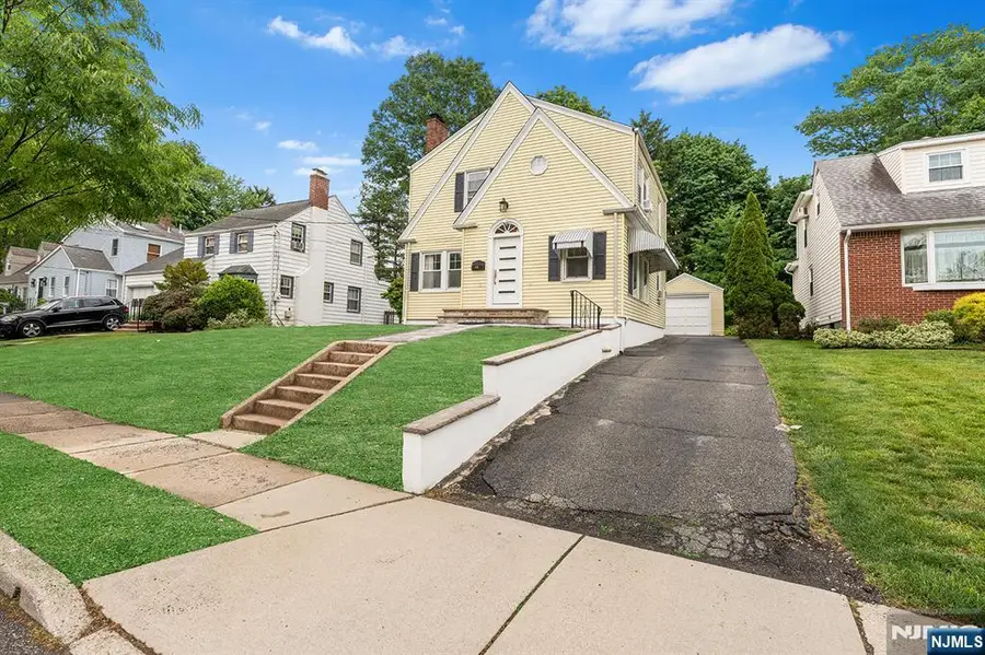 874 Elm Avenue, River Edge, NJ 07661 - #2