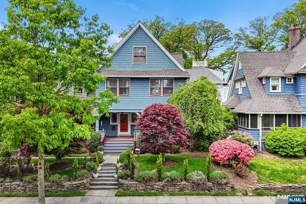 296 Ridgewood Avenue, Glen Ridge, NJ 07028