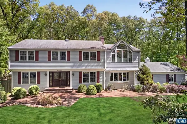 17 Appert Terrace, Mahwah, NJ 07430