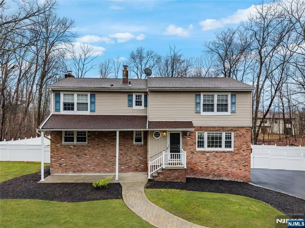 6 Hillsdale Terrace, Sussex, NJ 07461 - #1