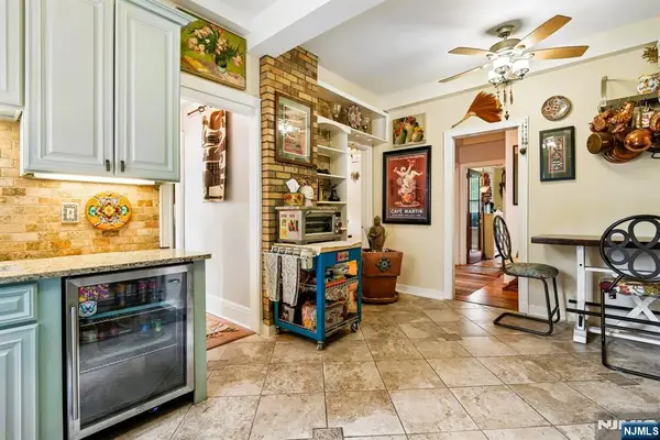 375 Mount Prospect 1AW, Newark, NJ 07104