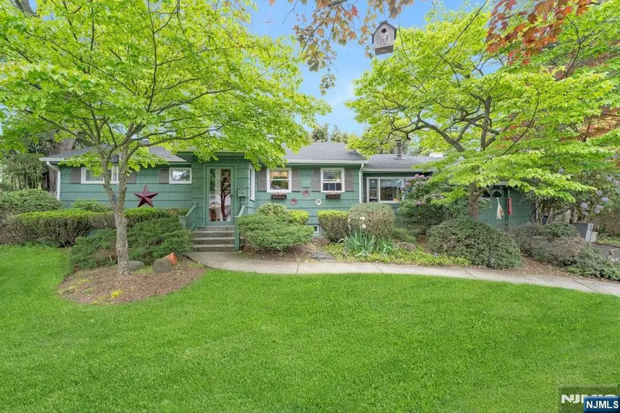 335 Bradley Avenue, Northvale, NJ 07647 - #3