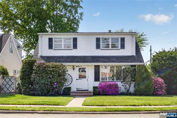 180 Oxford Avenue, Saddle Brook, NJ 07663