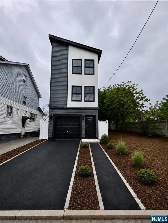 15 Chestnut Avenue, Irvington, NJ 07111