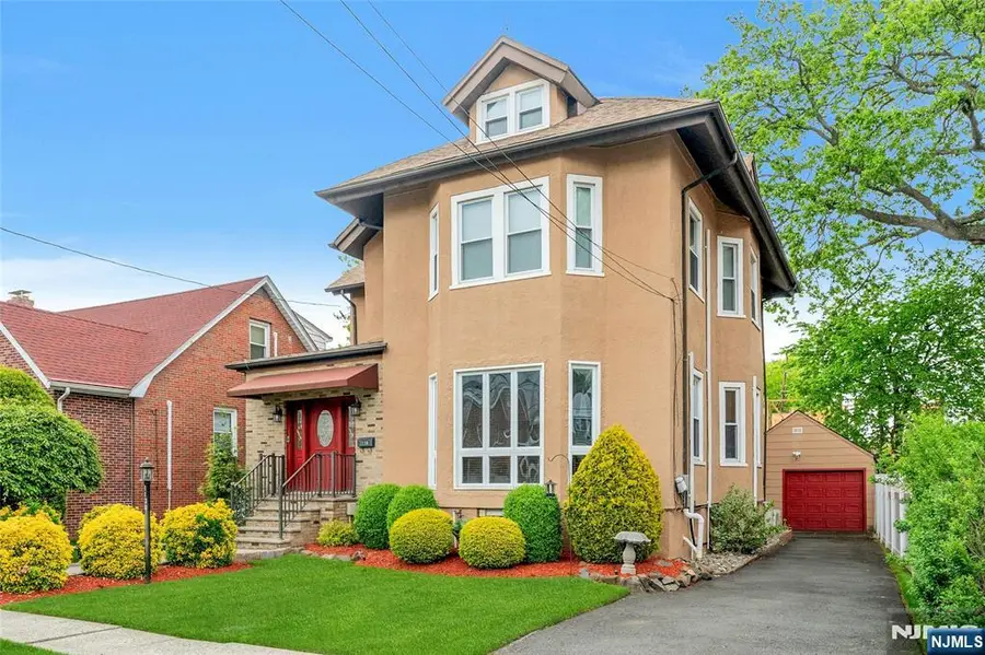 1130 Edgewood Lane, Fort Lee, NJ 07024 - #2