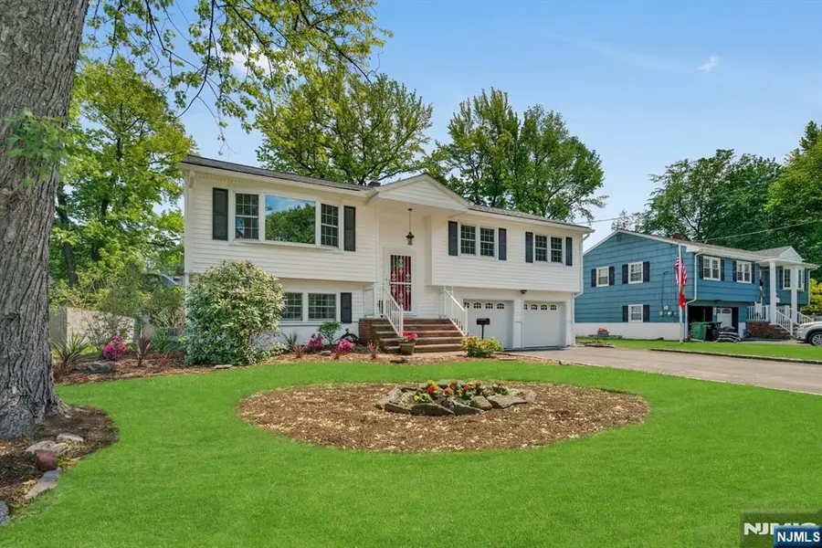 98 Vassar Drive, Paramus, NJ 07652 - #2