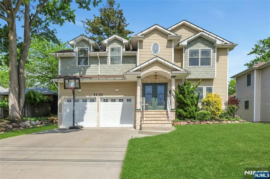 12-65 Burbank Street, Fair Lawn, NJ 07410 - #1