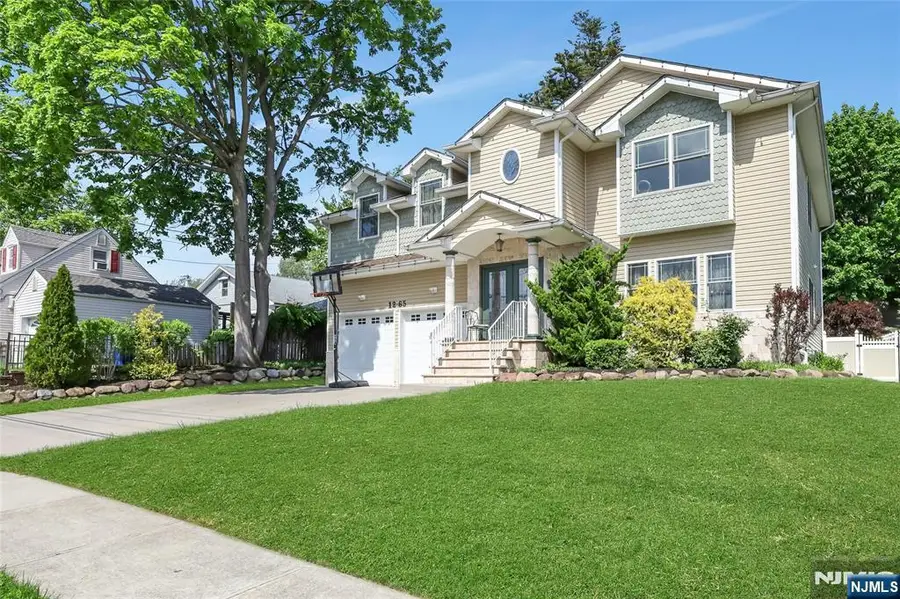 12-65 Burbank Street, Fair Lawn, NJ 07410 - #3
