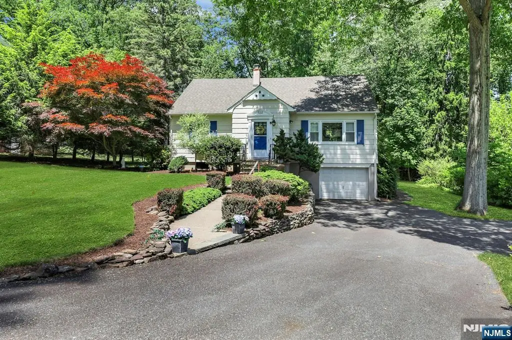 522 Helena Avenue, Wyckoff, NJ 07481 - #1