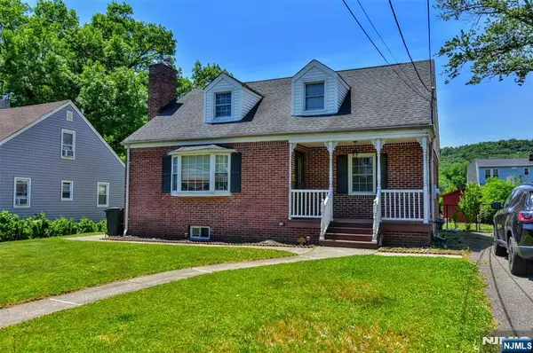 11 Onyx Terrace, North Haledon, NJ 07508