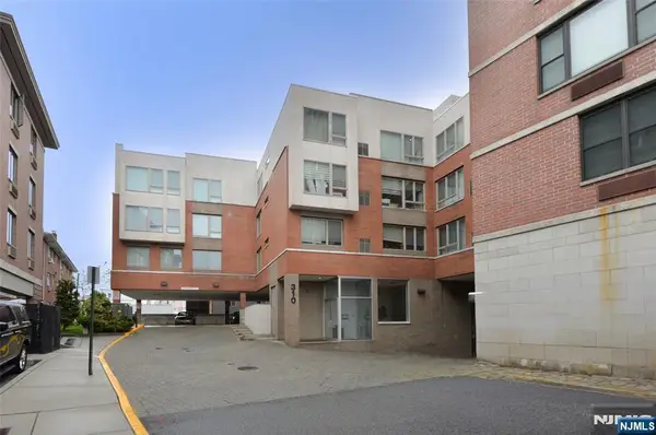 310 Cliff Lane 3F, Cliffside Park, NJ 07010