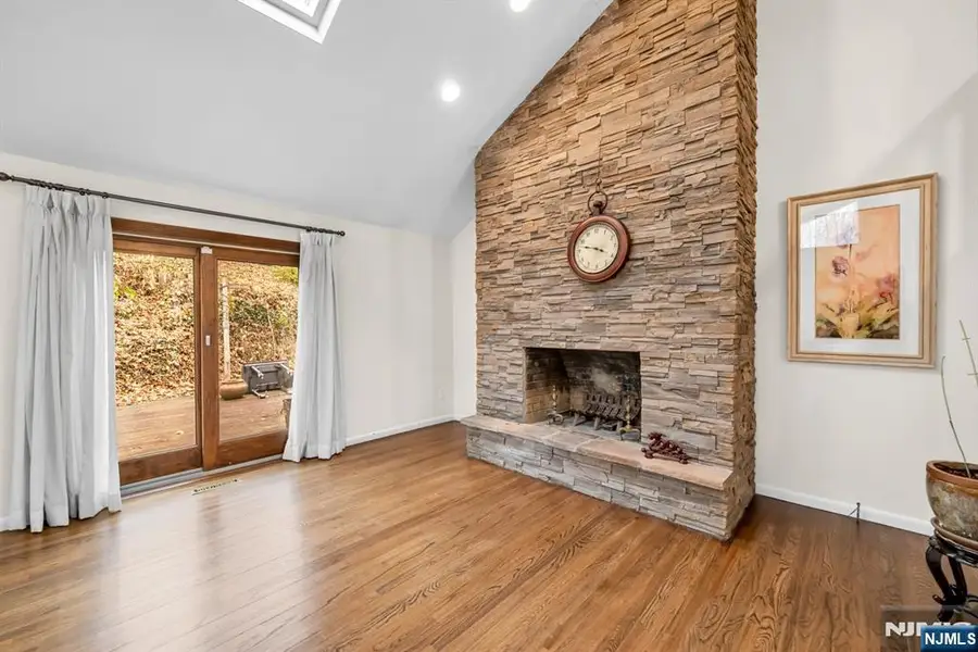 37 Berkshire Road, Woodcliff Lake, NJ 07677 - #2