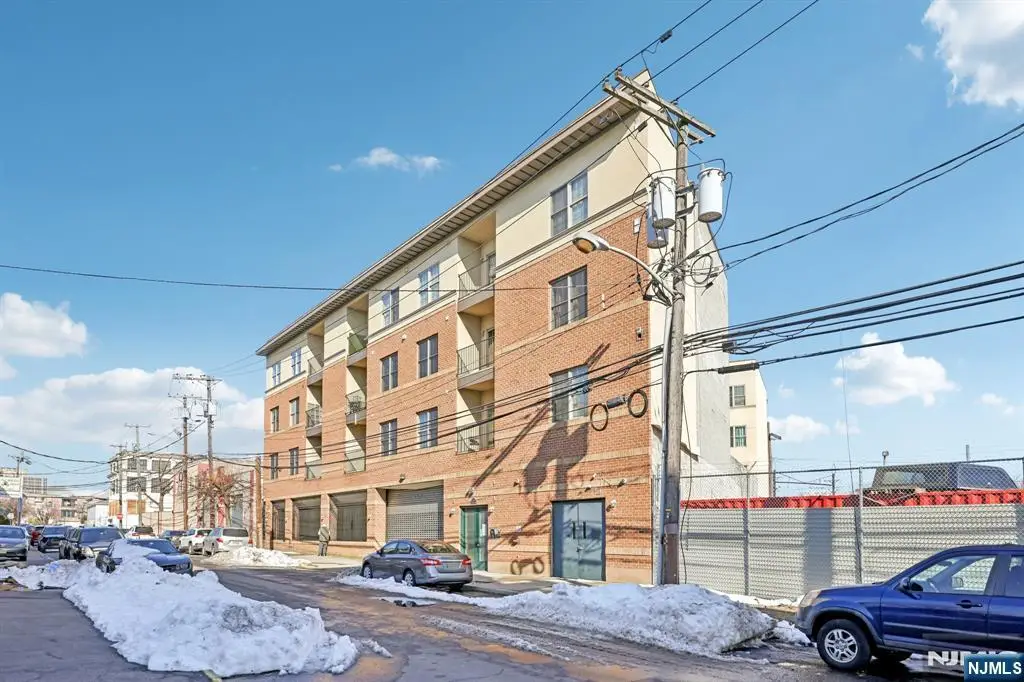 15-19 Tichenor 407, Newark, NJ 07112 - #1