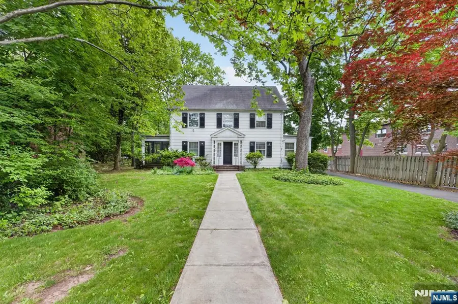 819 Roanoke Avenue, Elizabeth, NJ 07208 - #2