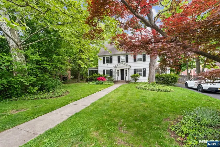 819 Roanoke Avenue, Elizabeth, NJ 07208 - #3