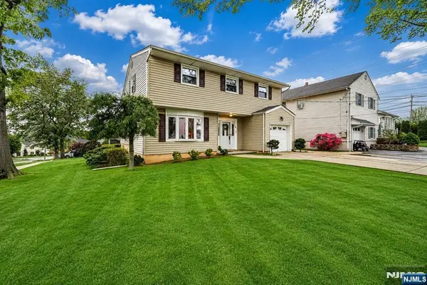 32 Crestwood Avenue, Nutley, NJ 07110