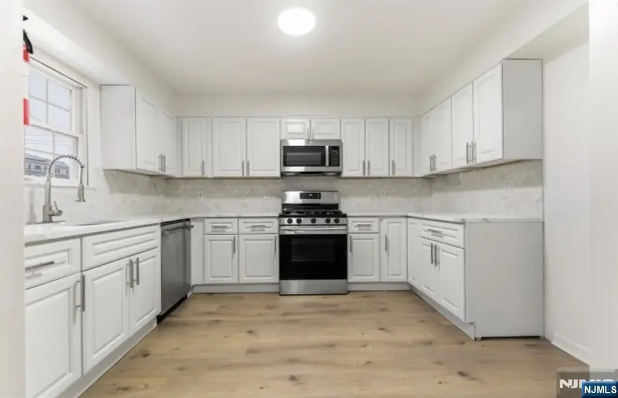 18 Kinney Street, Newark, NJ 07102 - #2