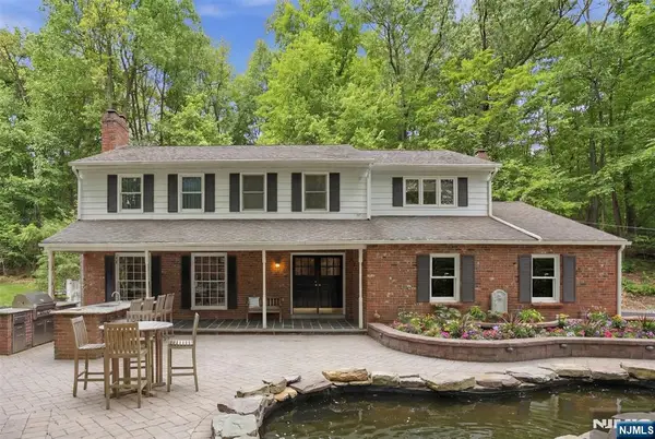 219 W Saddle River Road, Saddle River, NJ 07458