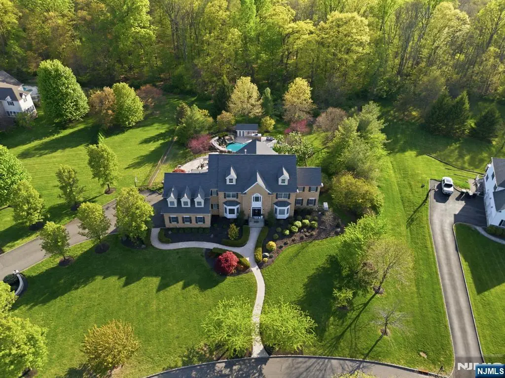 2 Hillas Lane, Chester, NJ 07930 - #1