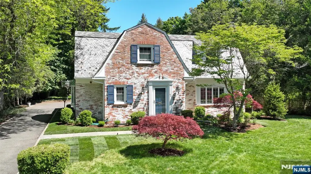 421 Hawthorne Place, Ridgewood, NJ 07450 - #1